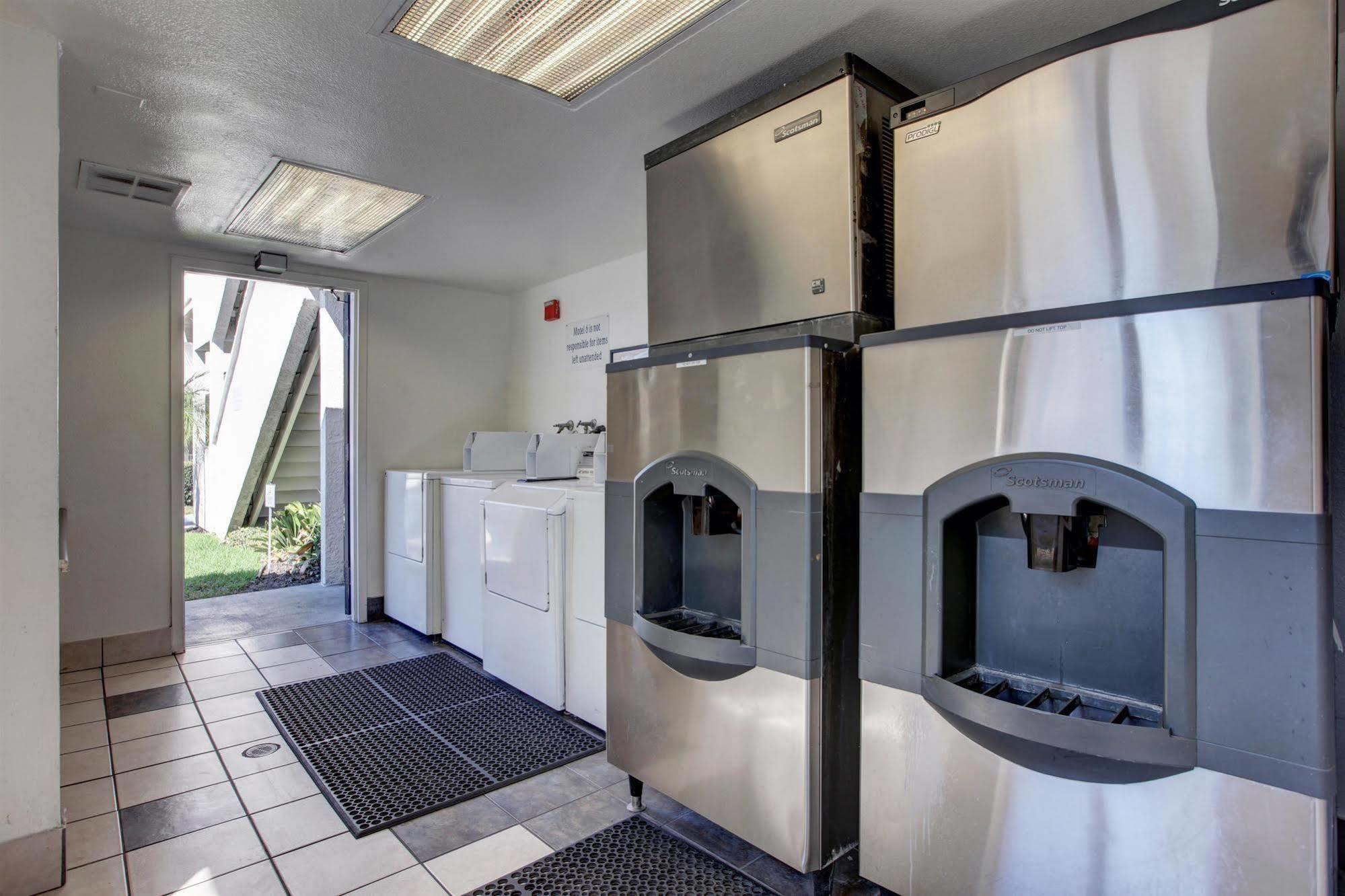 Motel 6-Bellflower, Ca - Los Angeles 외부 사진